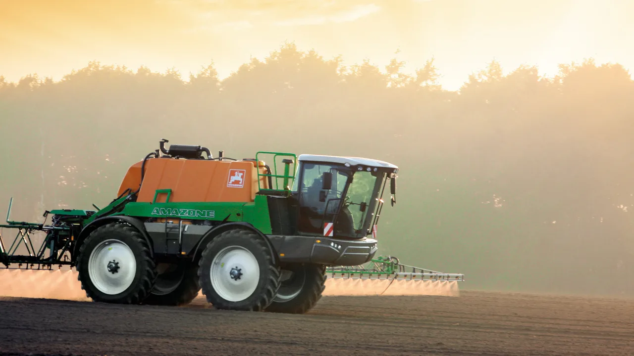 Pantera 4504 H — Самохідні обприскувачі