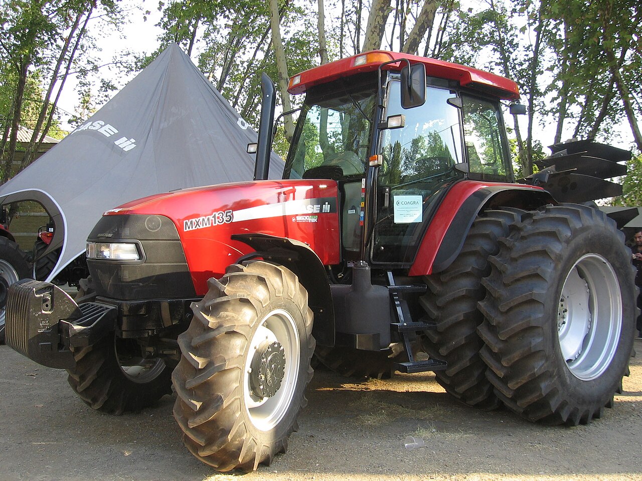 MX 100 Maxxum — Трактори