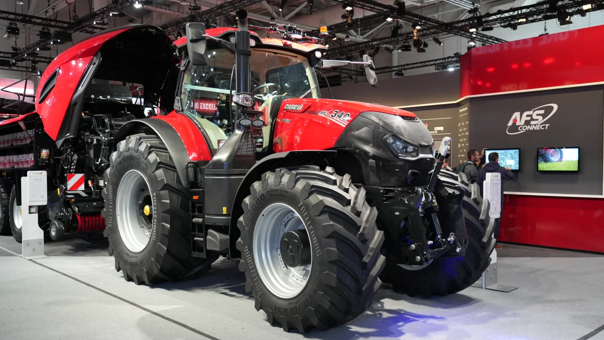 Optum 270 CVX — Трактори