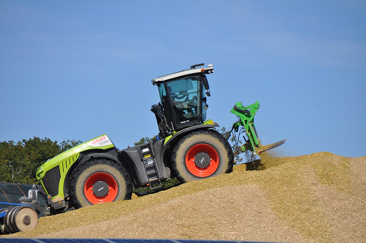 Xerion 3000 — Трактори