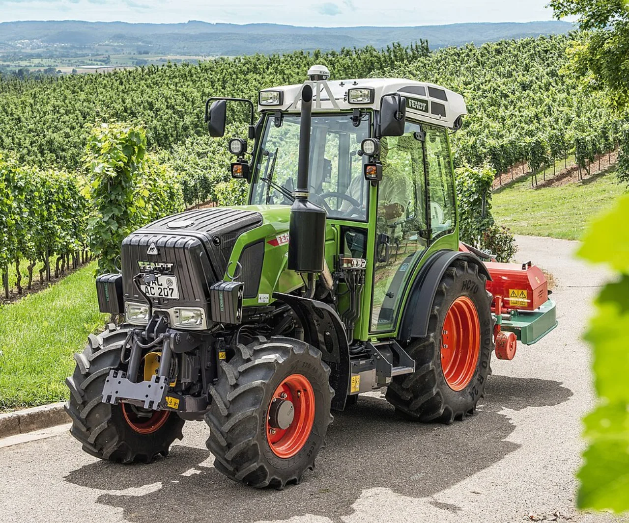210 Vario — Трактори