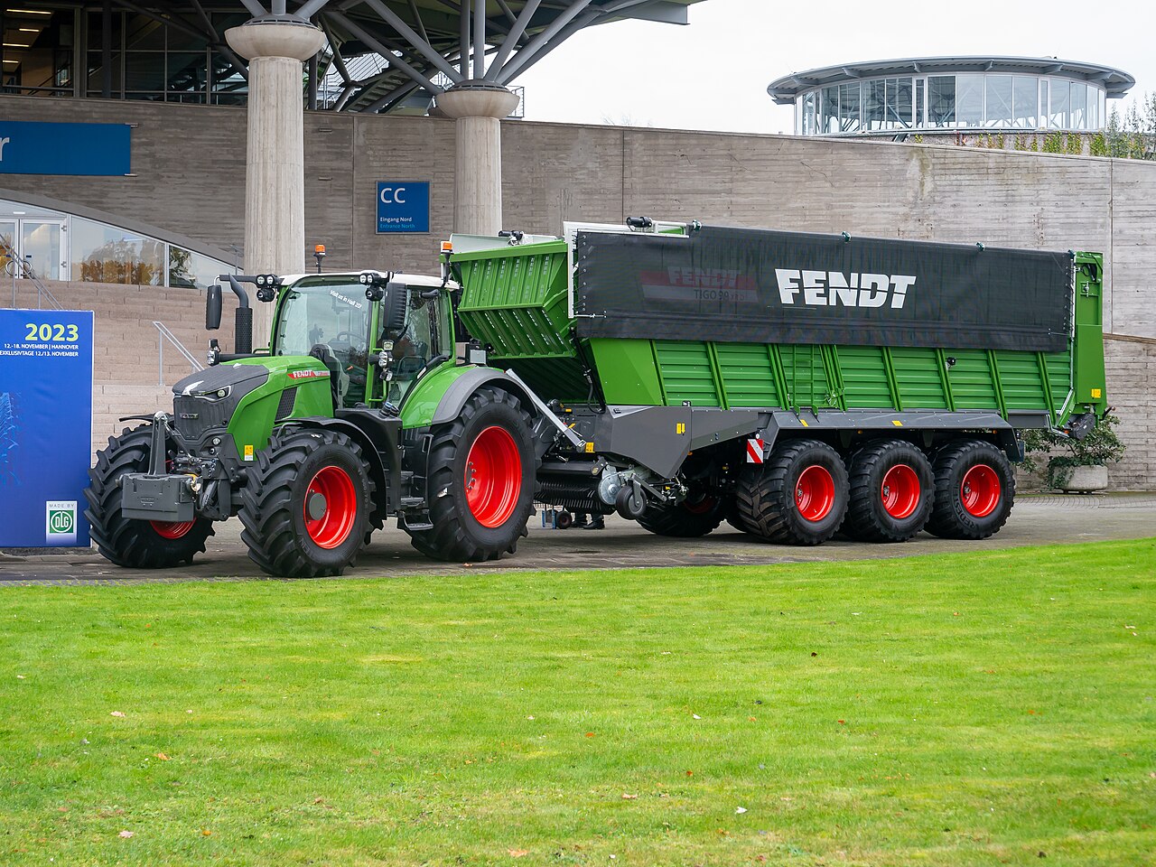 724 Vario — Трактори