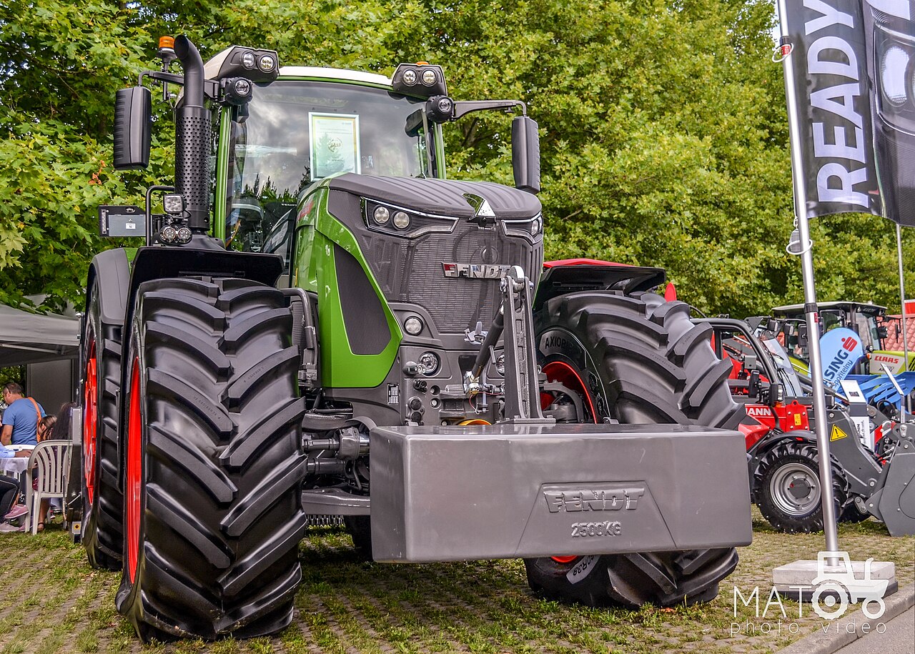 939 Vario — Трактори
